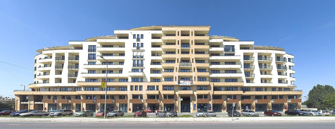 Tisza Palota Apartmanok Szeged Exterior photo
