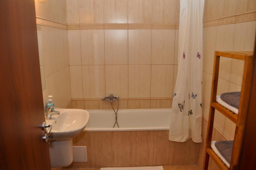 Tisza Palota Apartmanok Szeged Room photo