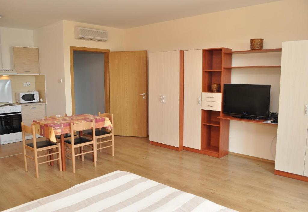 Tisza Palota Apartmanok Szeged Room photo