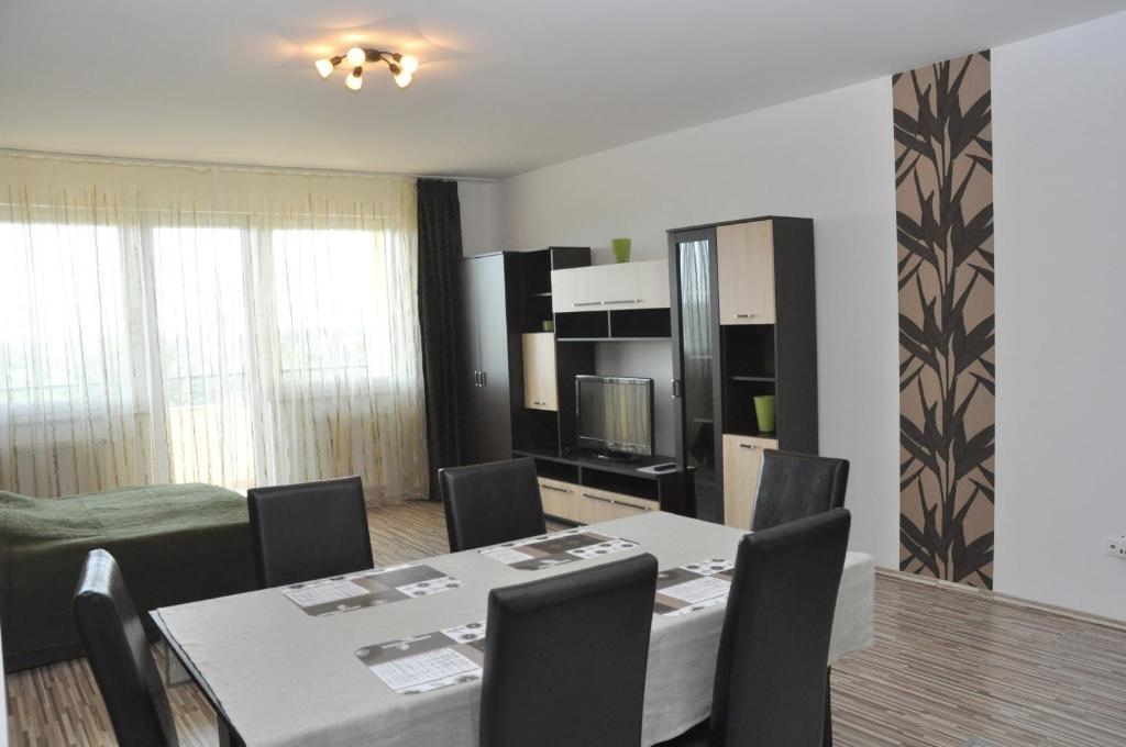 Tisza Palota Apartmanok Szeged Room photo