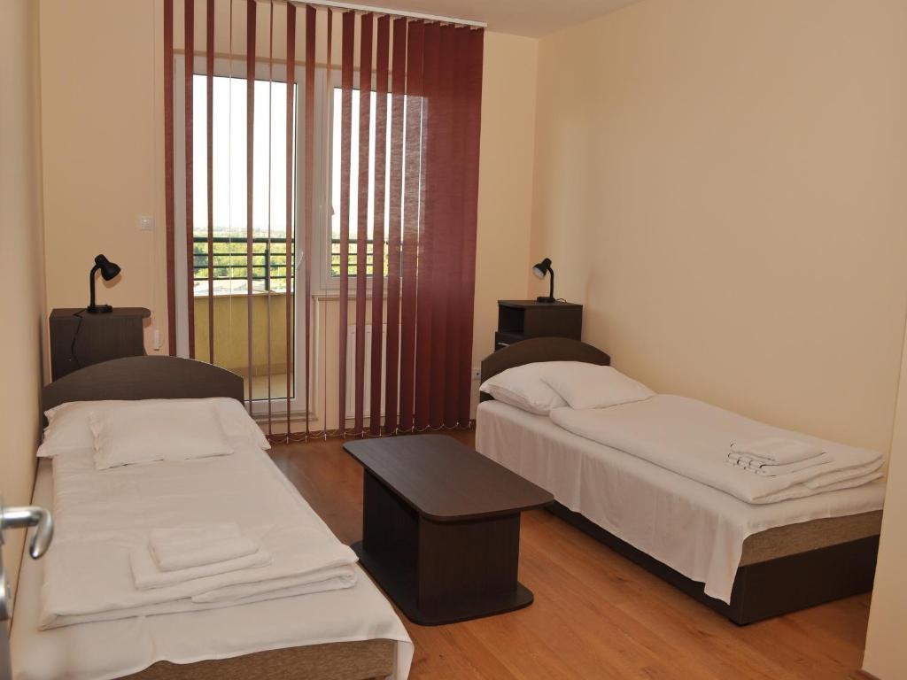 Tisza Palota Apartmanok Szeged Room photo