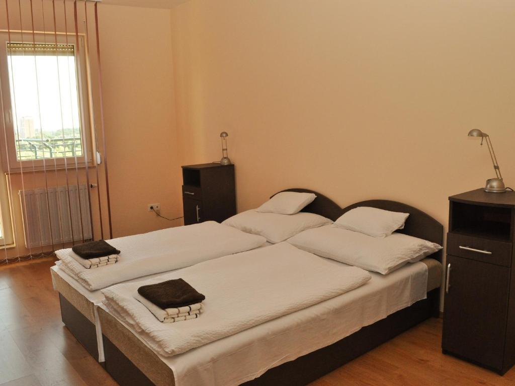 Tisza Palota Apartmanok Szeged Room photo